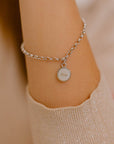 bracciale catenina argento piccolo ciondolo bottoncino madreperla bianca made in italy