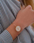 bracciale oro giallo bottone madreperla bianca fatto a mano italia