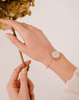 bracciale oro giallo bottone madreperla bianca fatto a mano italia