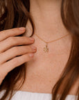 collana sottile catena ciondolo ghirigori oro giallo made in italy